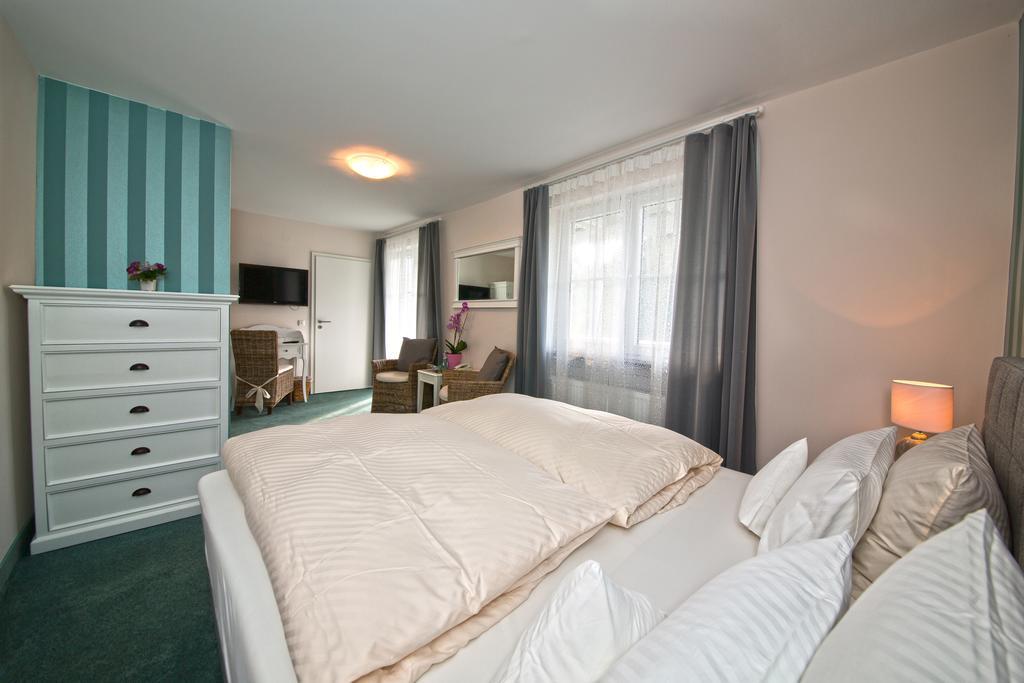 Hotel Jaegerhof Staatsbad Bruckenau Bagian luar foto